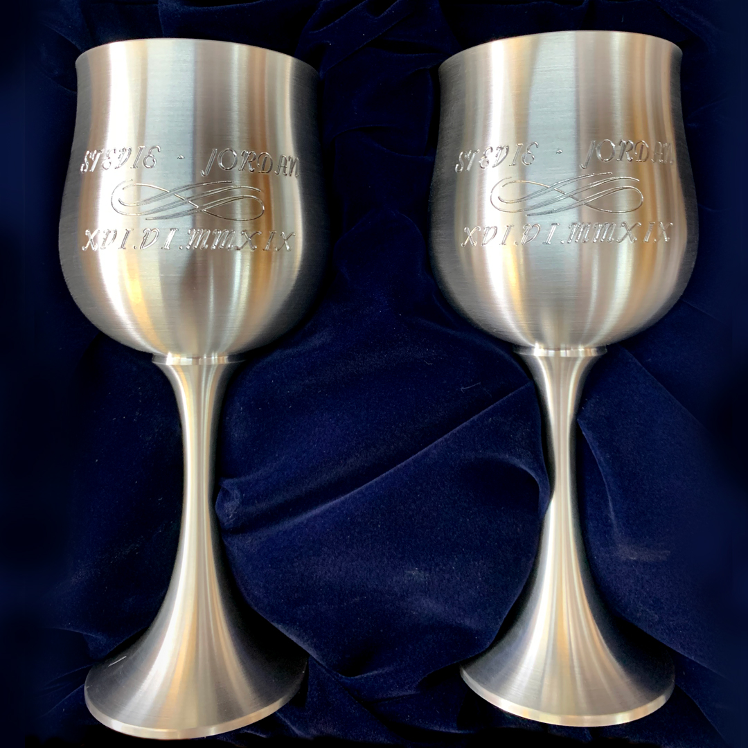 Tankards, Hip Flasks and Glassware Engraving Crew