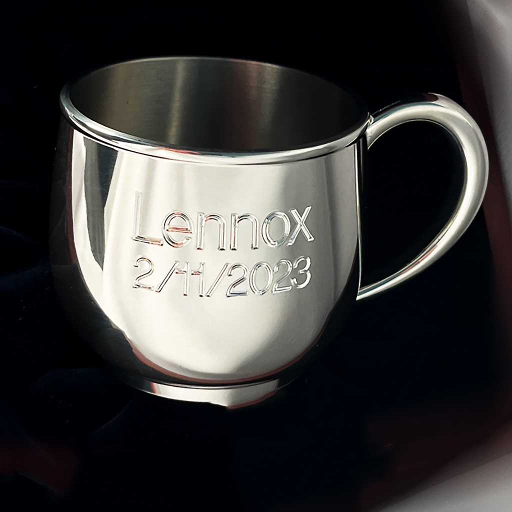 Tankards, Hip Flasks and Glassware Engraving Crew